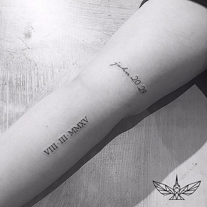 478 curtidas, 8 comentários - Owner / Tattoo Artist - Cholo (@fine.line. tattoos) no Instagram: “"Script and Roman Numerals" (Arm) #instatattoos  #newtattoo #tattooartist #inkedup #tattoolife…”