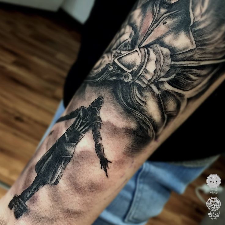 101 Amazing Assassin's Creed Tattoo Designs You Need To See!