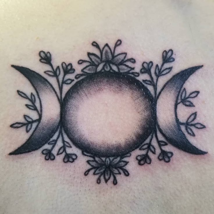 Erin Coghlan on Instagram: "The Triple Moons, but this time shaded! Thank  you to the super
