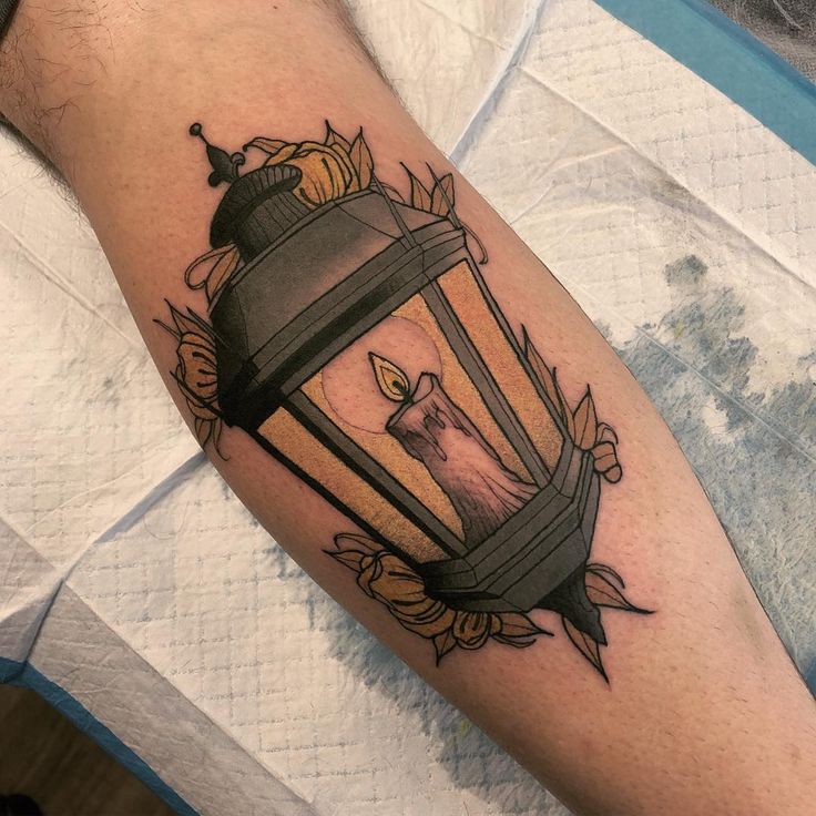 Pin by Jennifer Thorne on favorite tattoos | Lantern tattoo, Candle lantern tattoo, Tattoos