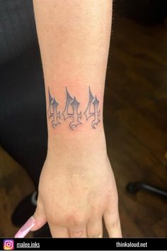 Unique tattoos: 15 ideas to save today from "444 Tattoo Ideas"
