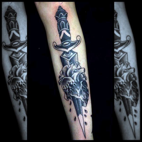73 Traditional Dagger Tattoo Designs for Men