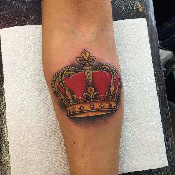 110 Graceful Crown Tattoos Designs And Meanings | Crown tattoo design,  Crown tattoo, Tattoos