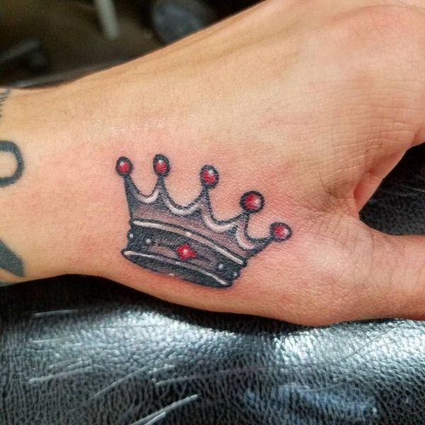 75+ Symbolic Crown Tattoo Designs
