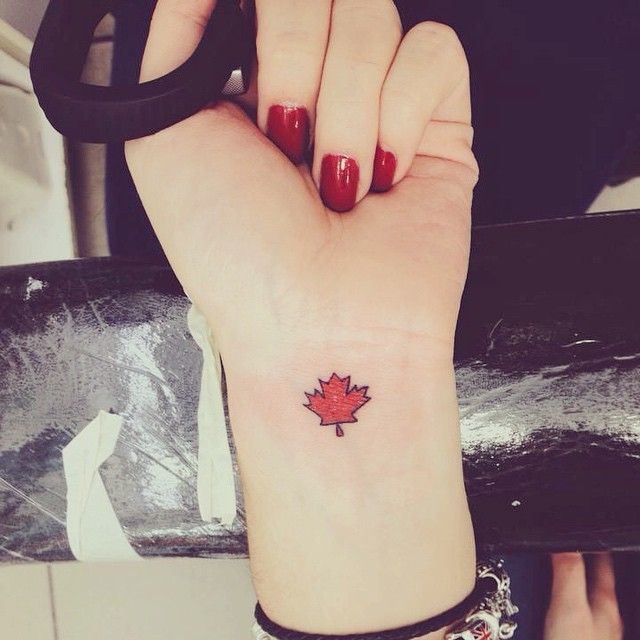 mapleleaf #leaf #canada #canadian #tattoo #tattoos #tattooartist  #tatouageartistique #mapleleaftattoo #canadiantattoo #mtl