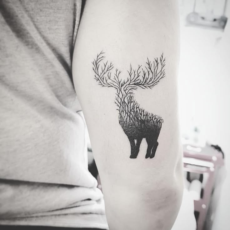 Moose Tattoo, modern moose tattoo, simple moose tattoo, moose tattoo ideas, geometric moose tattoo
